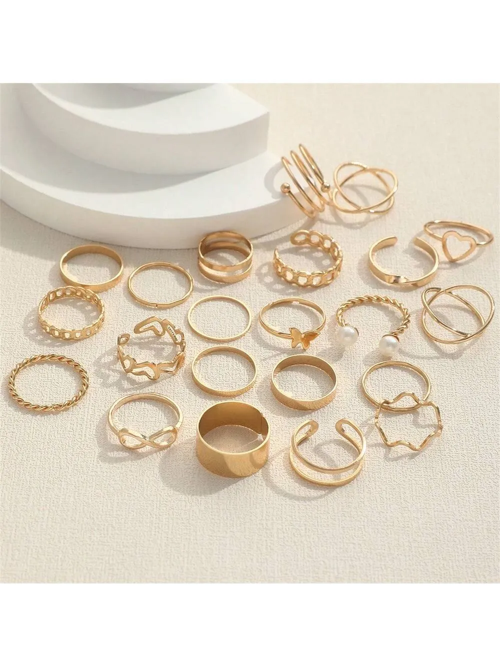 22pcs Simple & Versatile Personality Butterfly Rings With Multi-Joint Design, Niche Heart-Shaped Rings For Women, Gold Color