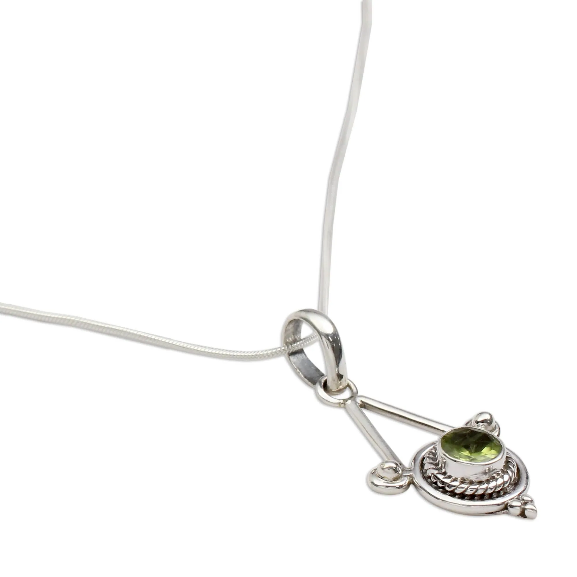 Chennai Promise Peridot Pendant Necklace