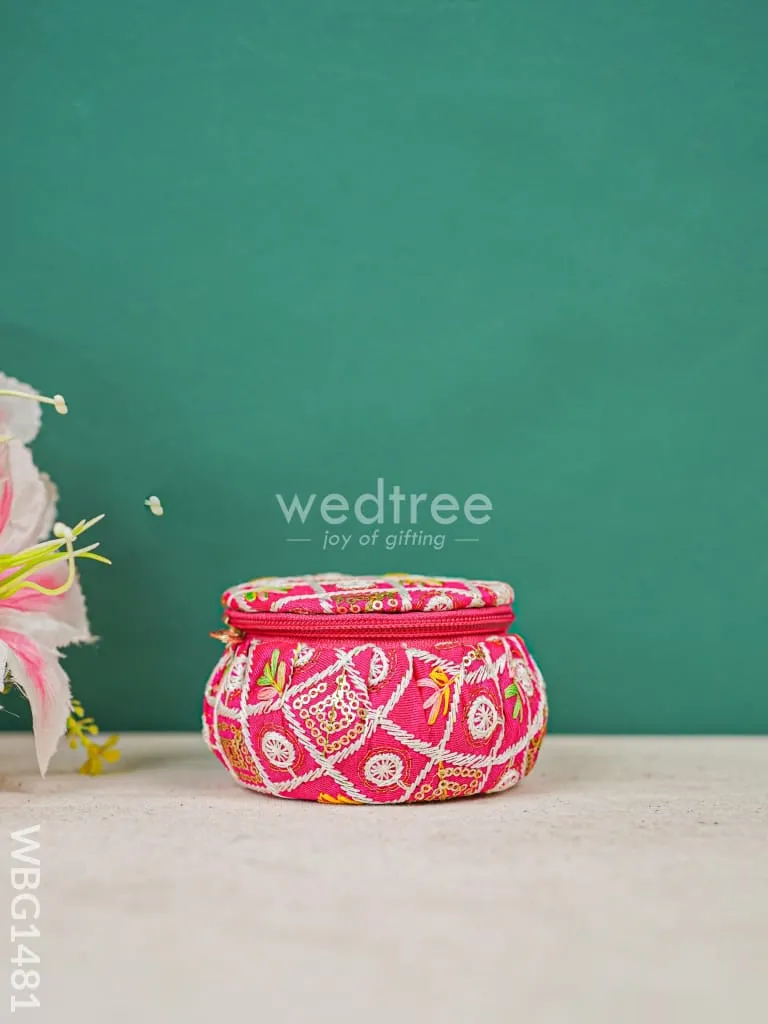 Embroidered Bangle Box - WBG1481