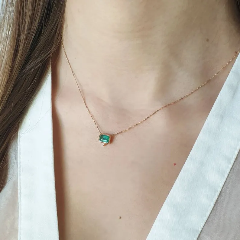 Emerald Necklace With Diamond