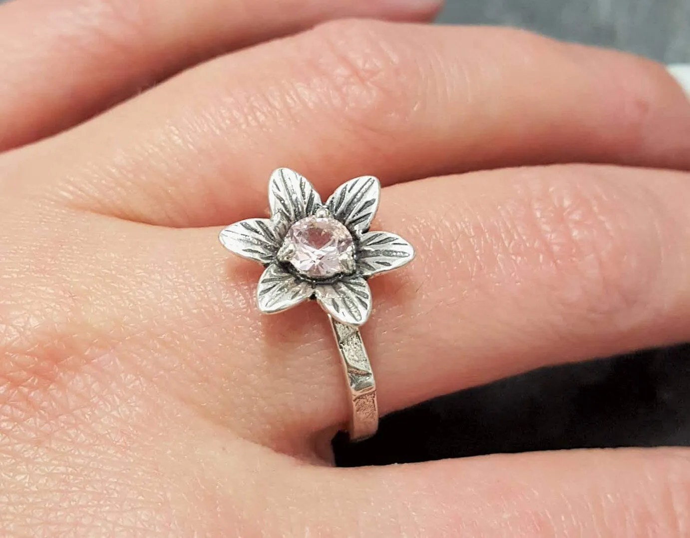 Flower Morganite Ring - Pink Vintage Ring - Flower Solitaire Ring