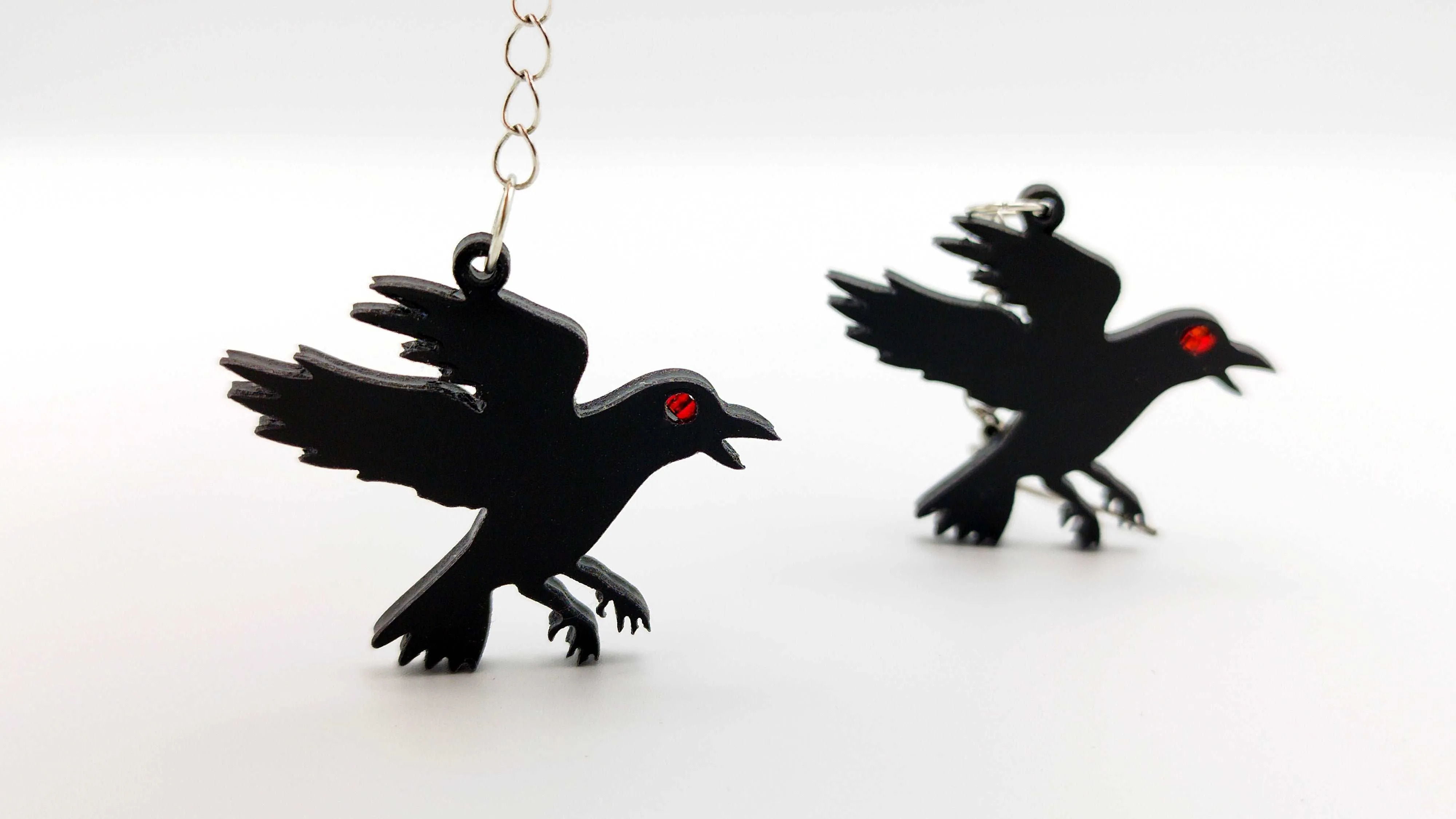 FLYING RAVEN EARRINGS | Where elegance meets gothic allure!