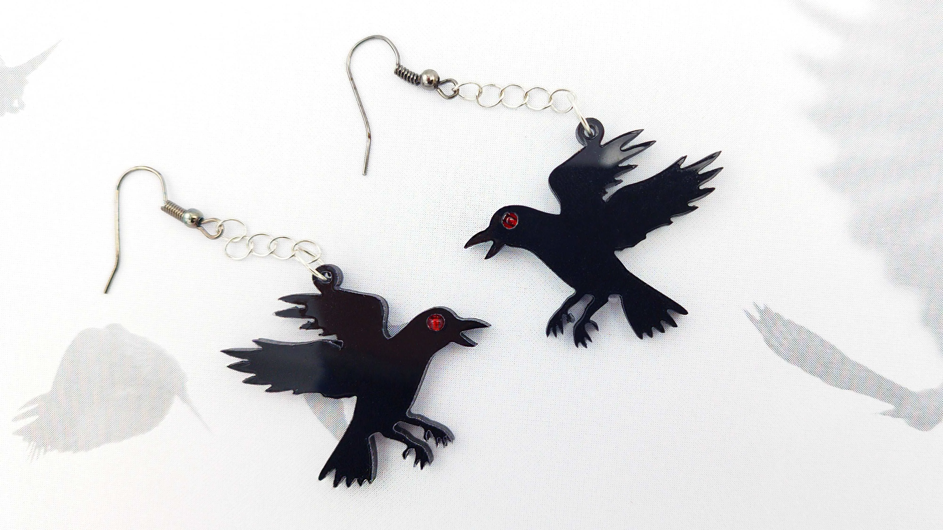 FLYING RAVEN EARRINGS | Where elegance meets gothic allure!