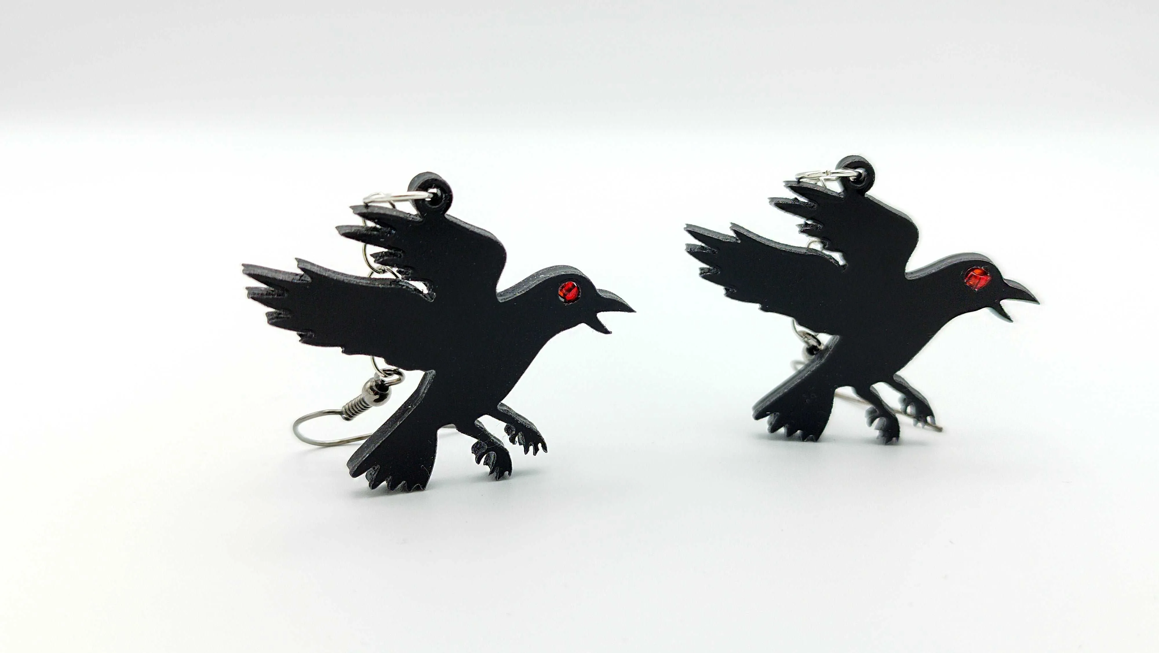 FLYING RAVEN EARRINGS | Where elegance meets gothic allure!