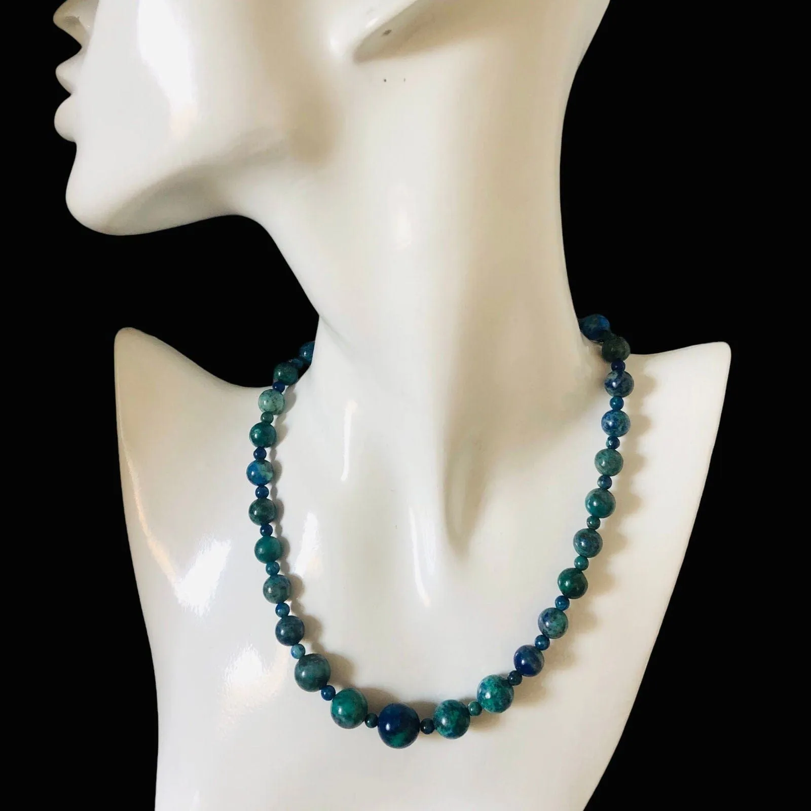 Green and Blue Lapis Lazuli Beaded Choker Necklace