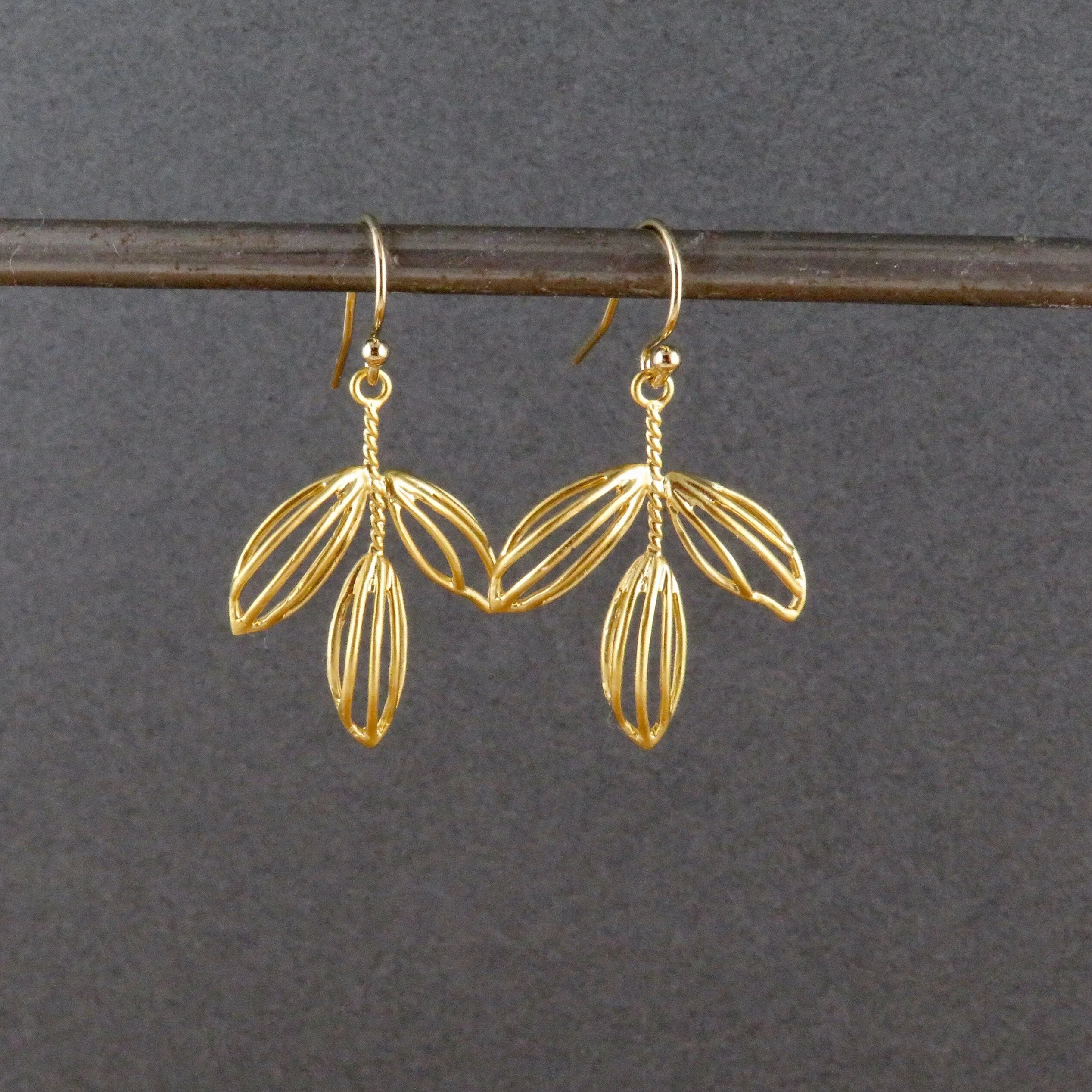 Hanging Leaves Earrings