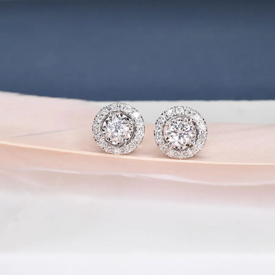 Majestic Solitaires with Halo