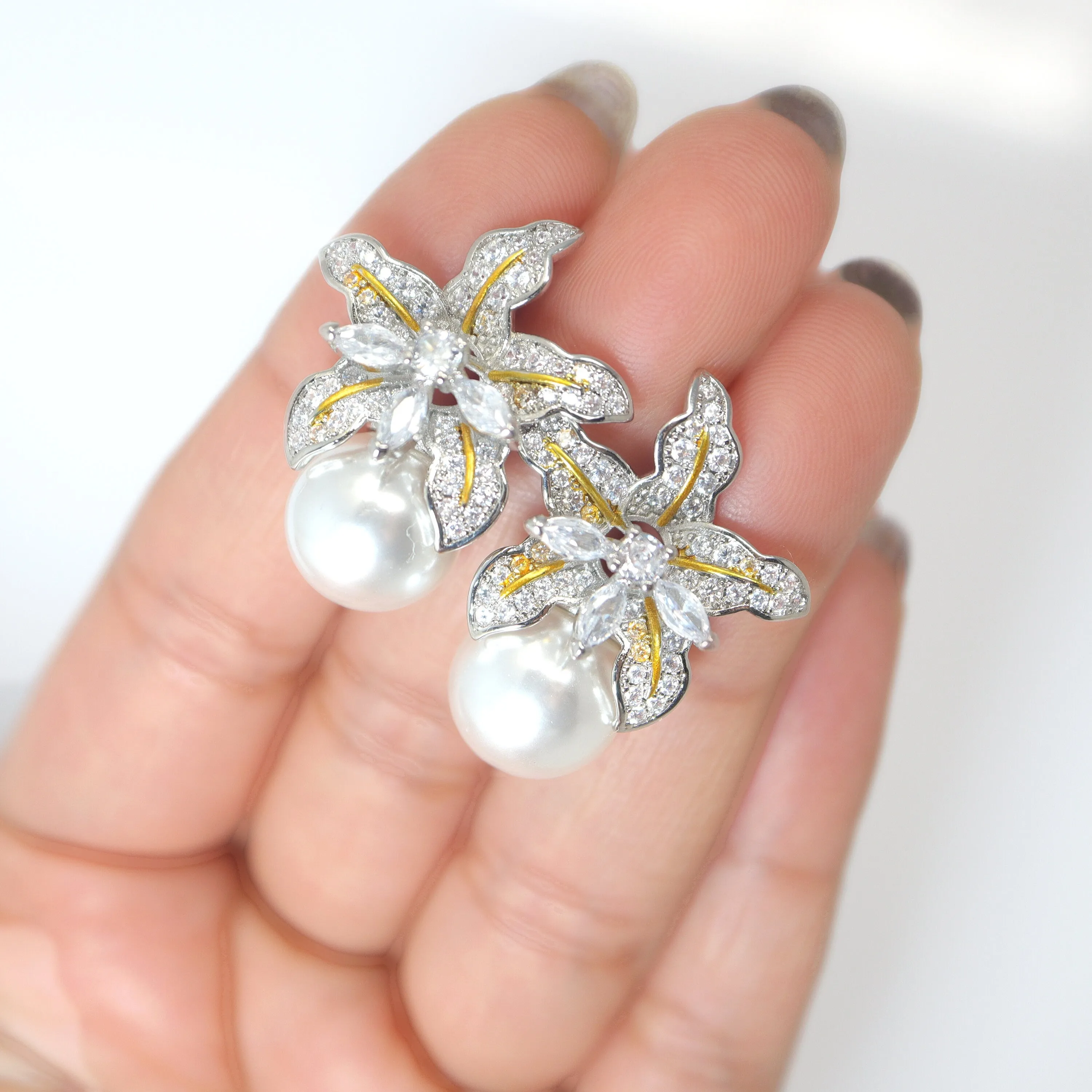 Majestic Starfish Treasures: Swarovski Silver Gold Starfish Holding Pearl Stud Earrings for Brides, Bridal Earrings, Statement Earrings Cz