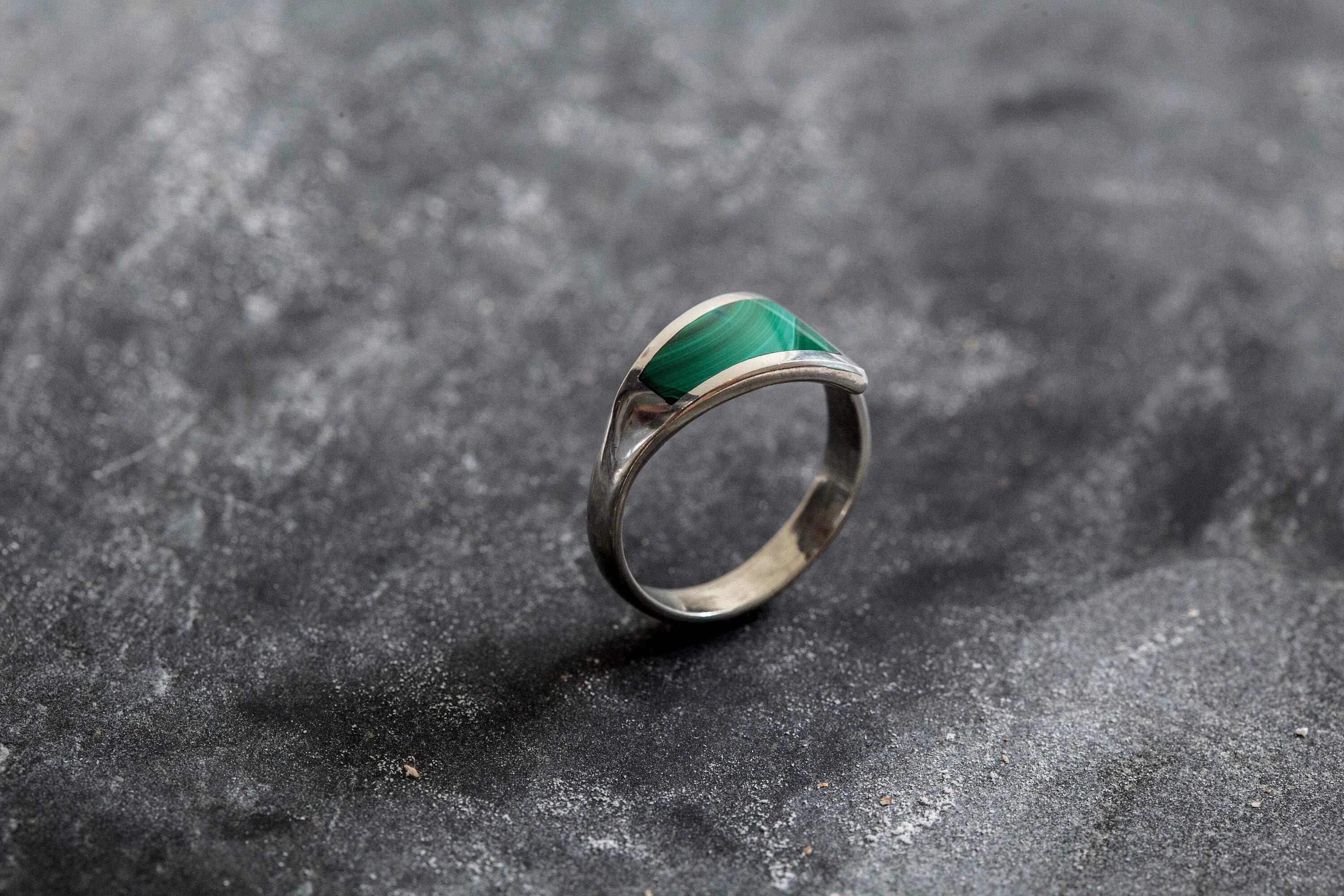 Malachite Ring - Green Horizontal Ring - Vintage Smooth Ring