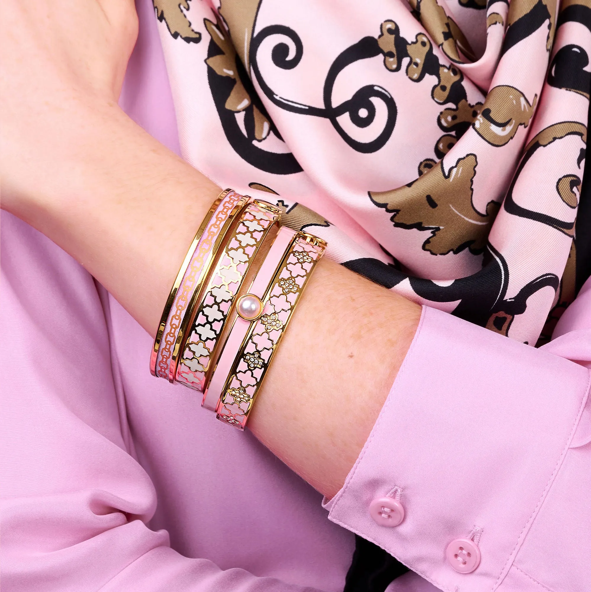 Skinny Chain Pale Pink & Gold Enamel Bangle