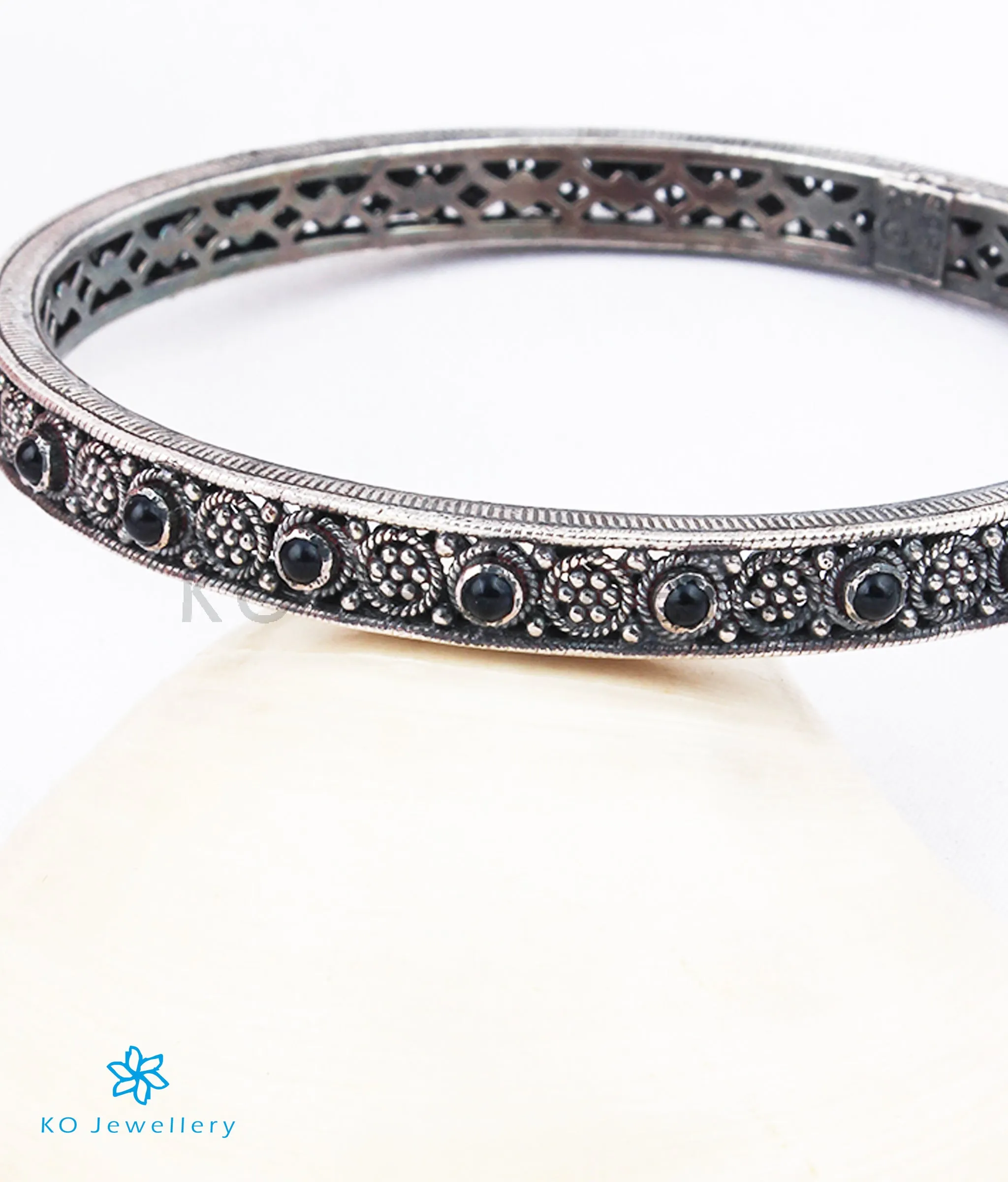 The Ankita Silver Bangle (Size/2.2/2.4/2.6/2.8)